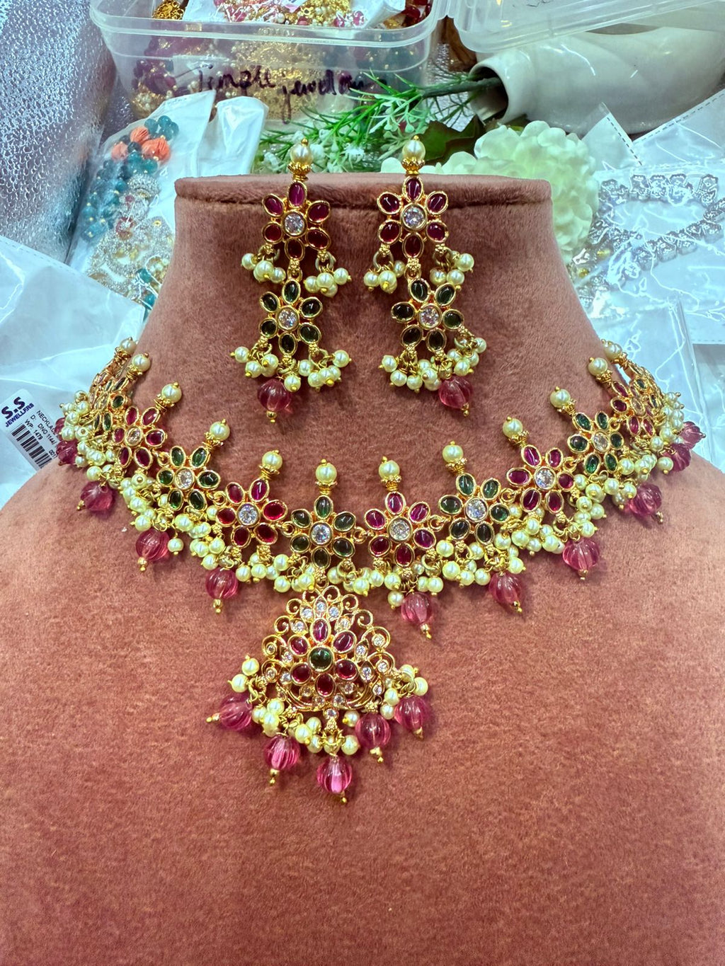 Pearl Drop & Pink Bead Accent Floral Choker Set