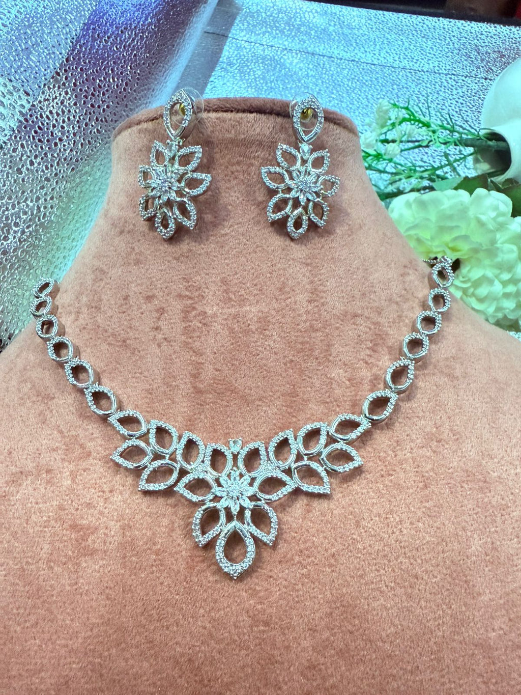 CZ Stone Floral Leaf Design Necklace and Earrings Set